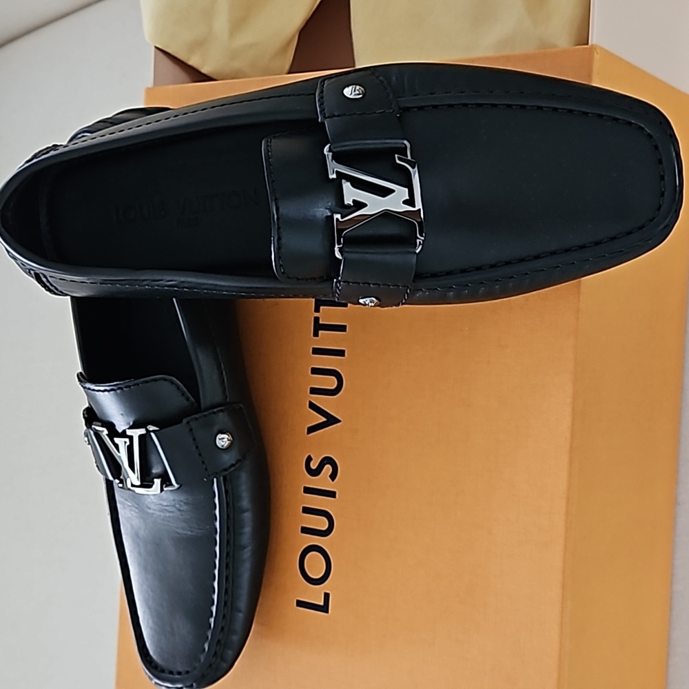 Brand New Size 8 Louie Vuitton Men's Shoe